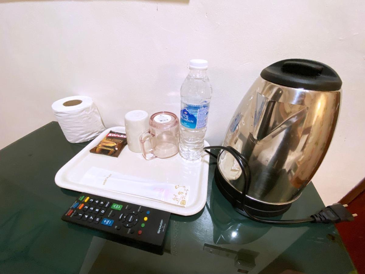 Mr Hotel Nusa Bestari Skudai Exteriör bild